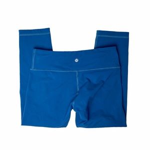 Lululemon Women’s Cropped Blue Leggings Size 6